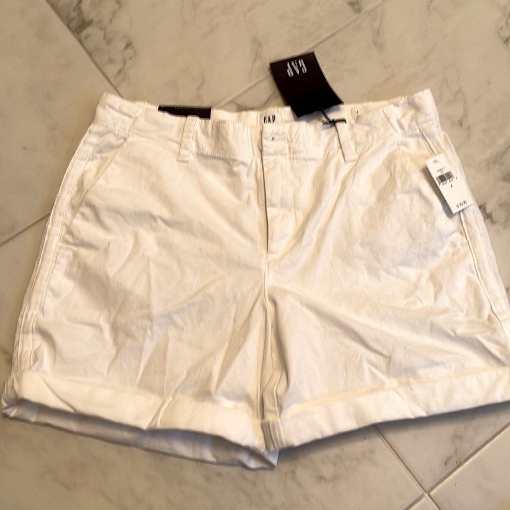 Nwt White Gap Cuffed Shorts